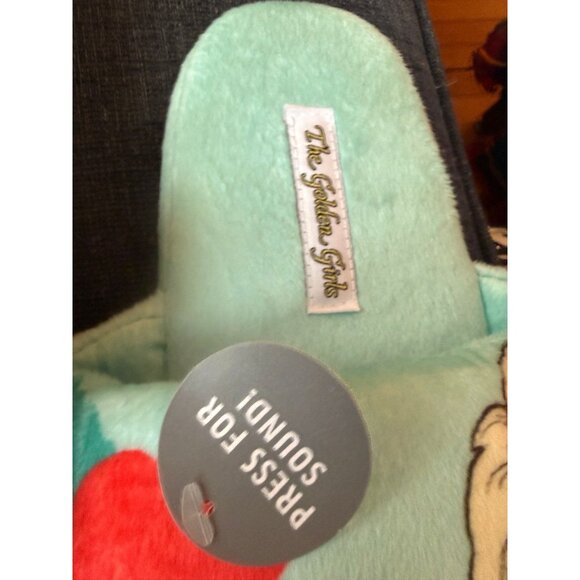 The golden girls women’s size large/extra large slippers - Picture 3 of 7
